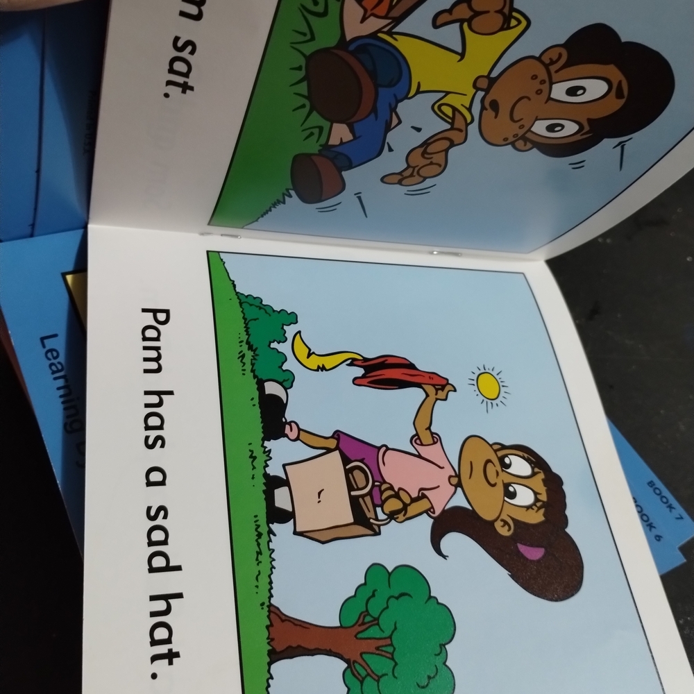 Colorful Learning Dynamics Readers Set - Picture 6 of 9